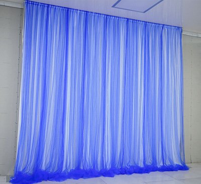 Captivating curtain
